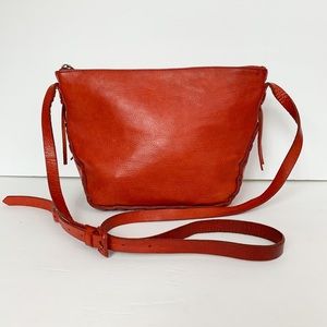 Madewell Marin Crossbody Bag in Thai Chili Leather